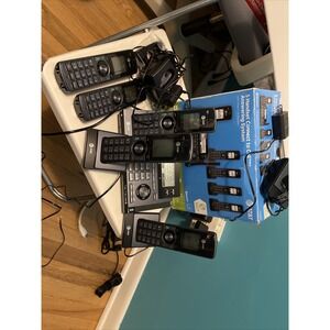 AT&T CLP99587 DECT 6.0 Expandable Cordless‎ Phone System - 5 Phones -(21)